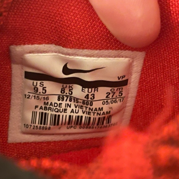 Nike KD 10 Sneakers - Picture 6 of 7